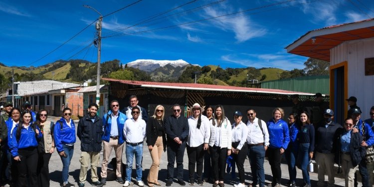 Cortolima exaltó a guardabosques y lideró foro por la protección del complejo de páramo Los Nevados