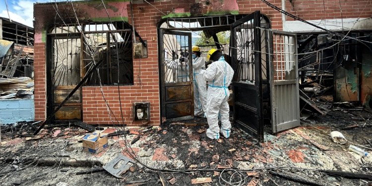 Autoridades realizan valoración técnica para establecer las causas del incendio en el barrio Antonio Nariño