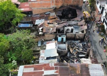 Fábrica de cascos Star Helmet quedó destruida tras incendio