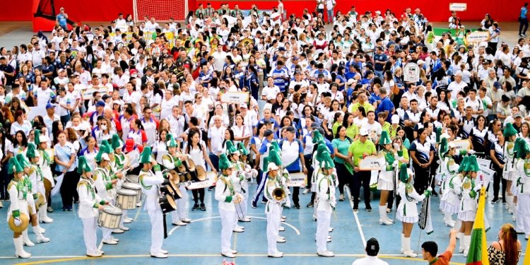Más de 3.500 docentes participan en la apertura de los Juegos del Magisterio 2025 en Ibagué