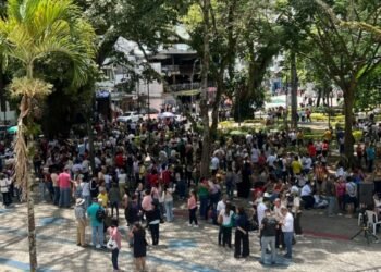 Maestros de Ibagué continuarán en paro este martes 12 de agosto