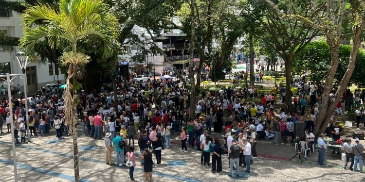 Maestros de Ibagué continuarán en paro este martes 12 de agosto