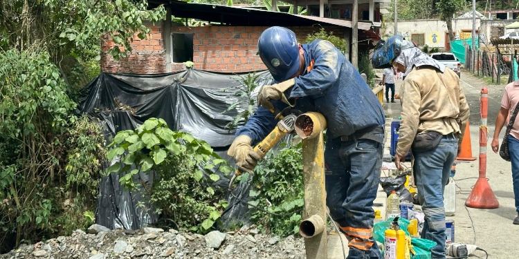 Terminó el mantenimiento y restauración del puente de Villa Restrepo