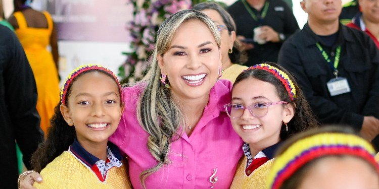 Alcaldesa Johana Aranda reconocida entre los 10 mandatarios con mejor gestión en Colombia