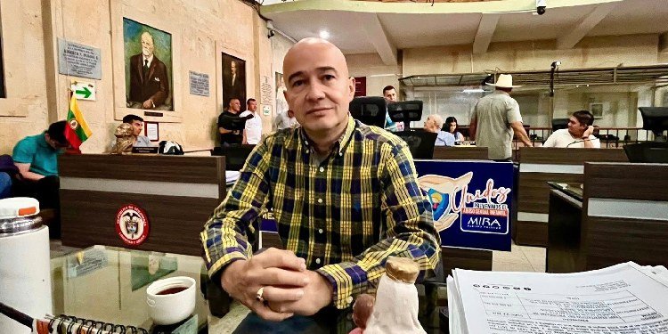 Concejal Bolívar asegura que Ibagué está endeudada, tiene $161.000 millones por invertir y ahora piden $40.000 millones