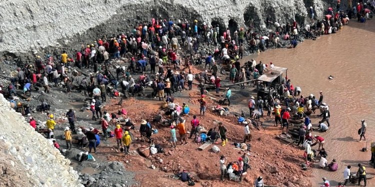 Última hora: cerca de 20 mineros atrapados en derrumbe dentro de la mina La Granja en el municipio de Ataco.