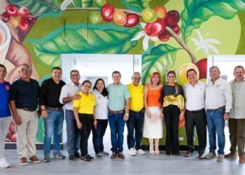 Sindicatos y Gobernación del Tolima firmaron pacto colectivo que beneficia a los empleados del ‘Palacio del Mango’