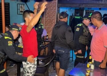 15 personas capturadas, 150 armas blancas y un arma de fuego incautadas durante el último fin de semana de agosto en Ibagué