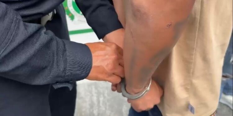 18 personas capturadas y más de 127 armas cortopunzantes incautadas en Ibagué 