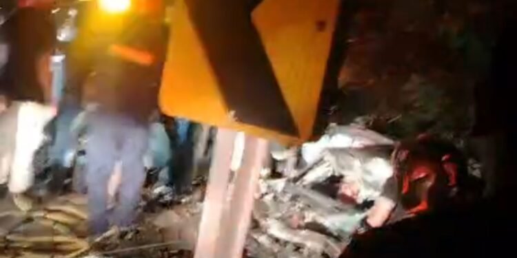 Trágico accidente en la vía Honda – La Dorada dejó dos adultos muertos y tres niños heridos
