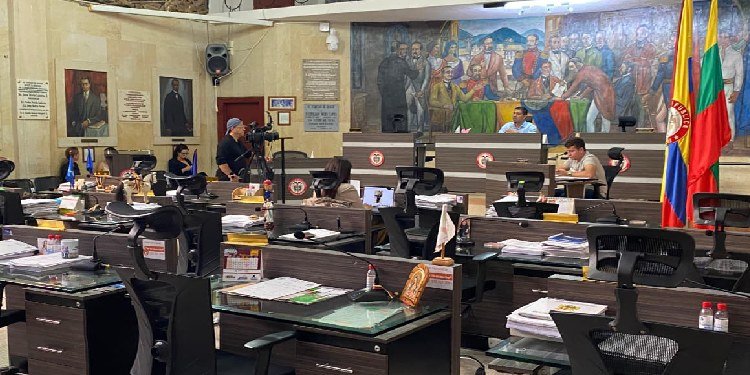 Concejo cita a Secretarías e invita a contratista para conocer avances en obras del Parque Centenario