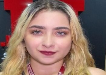 Velatón por salud de periodista accidentada 