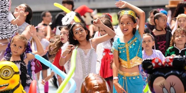 En el Patio de Banderas de la calle 42 se vivirá una gran celebración por los más pequeños