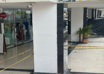 Infarto fulminante sería la causa de muerte de un hombre en los bajos del edificio de la Beneficencia