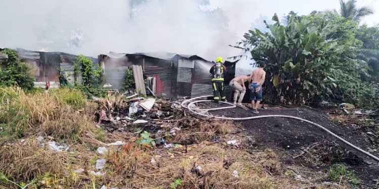 Incendio afectó tres humildes viviendas en Mariquita