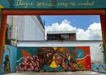 Nuevo mural en la Plazoleta Darío Echandía llenará de color y arte este escenario de Ibagué
