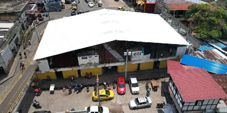 Avanzan las obras de mejora en la Plaza de La 14