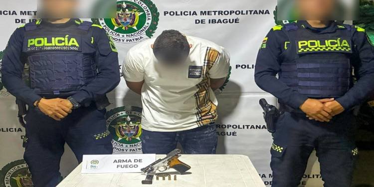 Sujeto fue sorprendido con una pistola Pietro Beretta calibre 7.65