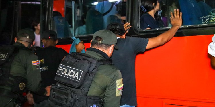 Autoridades realizaron operativos y controles para brindar seguridad al transporte público y particular