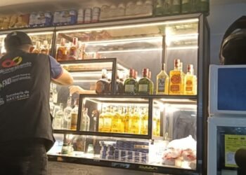 Con operativos simultáneos en todo el Tolima, autoridades refuerzan controles contra el contrabando de licores y cigarrillos