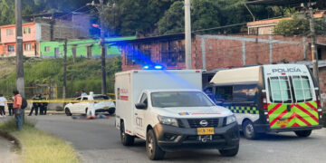Asesinados dos hombres en el barrio Combeima