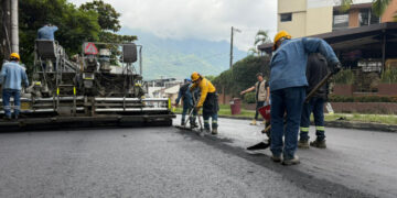 Alcaldía de Ibagué avanza en la rehabilitación de la calle 77 