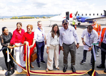 En su visita exprés, la Ministra de Transporte no escuchó a nadie 