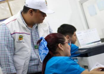 Secretaría de Salud realizó operativo en farmacias de Ibagué para mejorar la atención