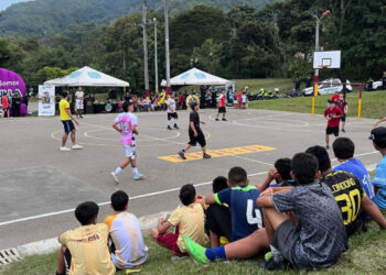 Con intervención comunitaria liderada por la Policía, renovaron el Parque Multifamiliares del Tejar