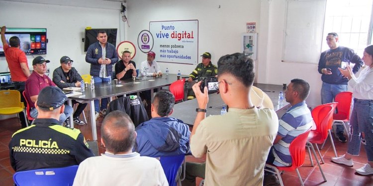 Monitoreo permanente de las autoridades por emergencia del cerro Pitayo en Villahermosa