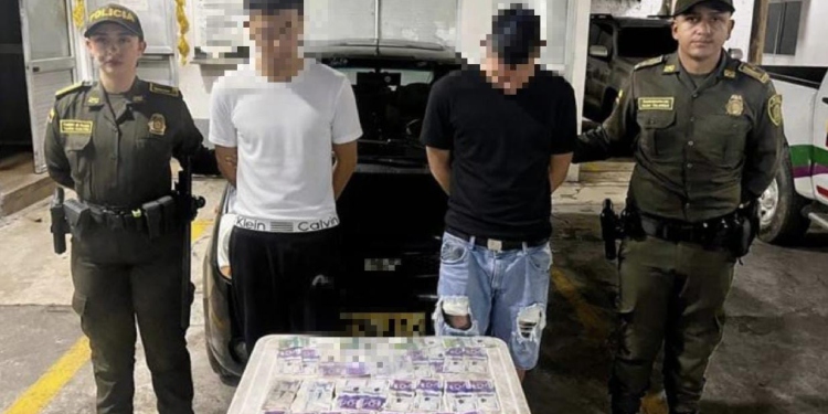 Atracadores de un establecimiento comercial en Honda fueron detenidos por la Policía cuando trataban de escapar