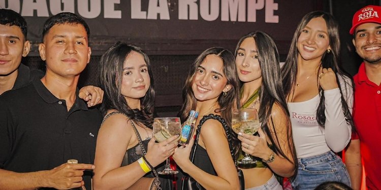 La rumba en Ibagué le dice si a Aguardiente Tapa Roja