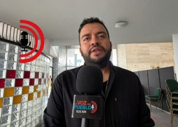 Tras reclamos por vía a escuela La Francia, Alcaldía anuncia obras y mantenimiento con maquinaria amarilla