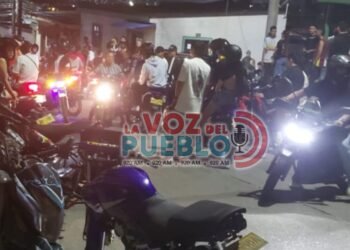 Revuelo nocturno en La Gaviota: motos se tomaron varias calles