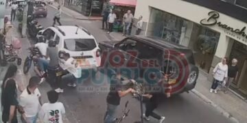 ¡Indignación! Presunto hurto termina con bebé en peligro durante fuga