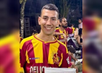 Del fútbol al caos: a ‘Tito’ lo m@taron mientras veía el partido del Tolima en una tienda