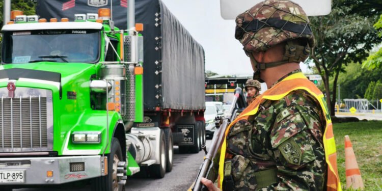Ejército despliega más de 1.500 soldados en vías del Tolima por Semana Santa