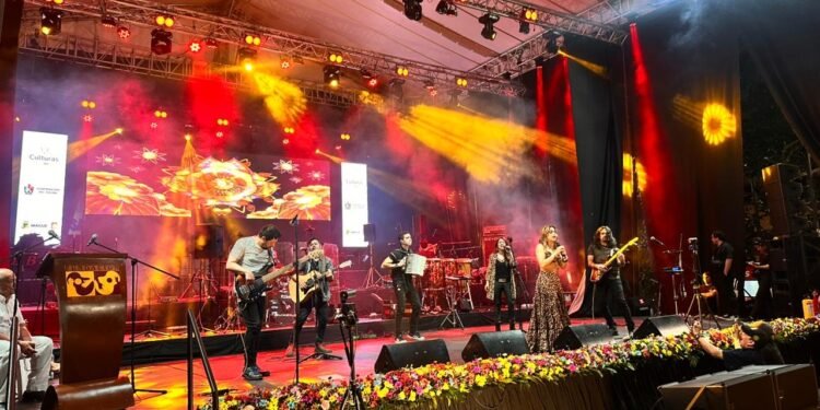 La música colombiana reunió a cientos en la apertura de los 40 años del Festival en Ibagué