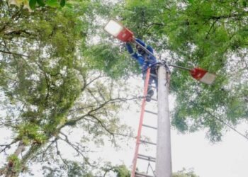 Adelantan verificación al funcionamiento del alumbrado público del Parque de Belén