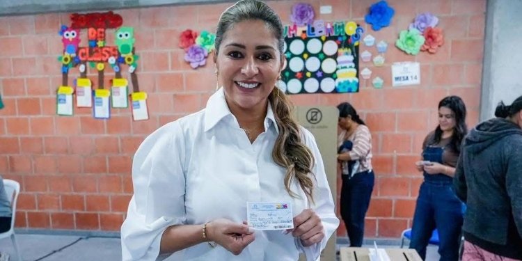 “Que hoy sea un día de participación, que hoy sea un día de civismo y que hoy sea un día de esperanza”: gobernadora del Tolima