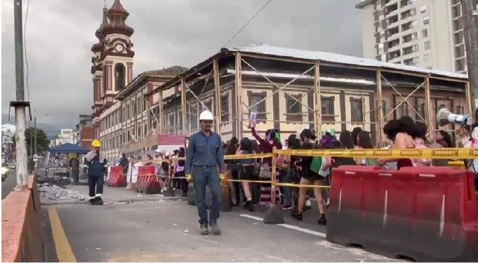 Activista asegura que obrero agredió con gestos obscenos a las mujeres durante marcha del 9 de marzo