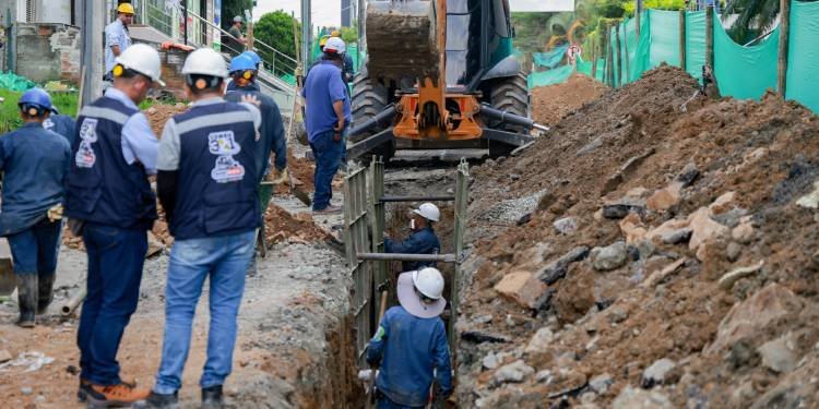 El ‘Combo 3X1’ interviene vías de seis barrios de Ibagué 
