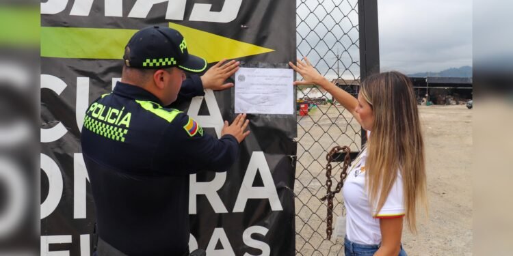Autoridades suspendieron parqueadero clandestino en Mirolindo por irregularidades en su funcionamiento