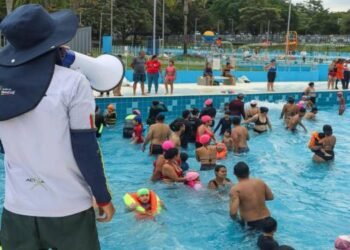 Así funcionará este fin de semana las Piscinas de Olas del Parque Deportivo