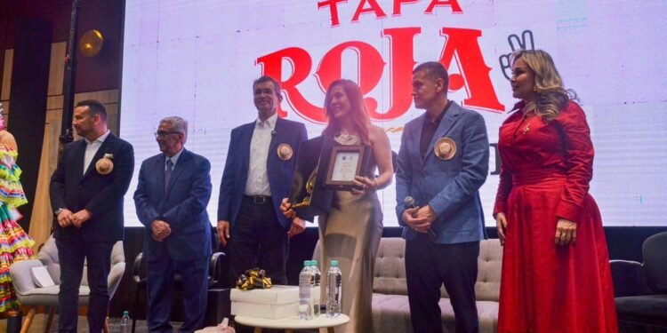 ”Tapa Roja Solidario” gana reconocimiento en el Día del Orgullo Tolimense
