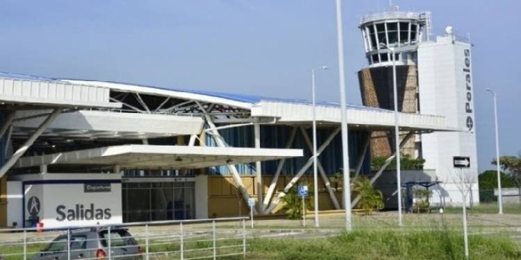 Ibagué recibe vuelo internacional directo con 100 pasajeros provenientes de Quito