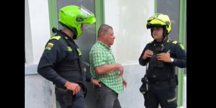 *Autoridades sancionan a conductor en posible estado de embriaguez involucrado en accidente múltiple*