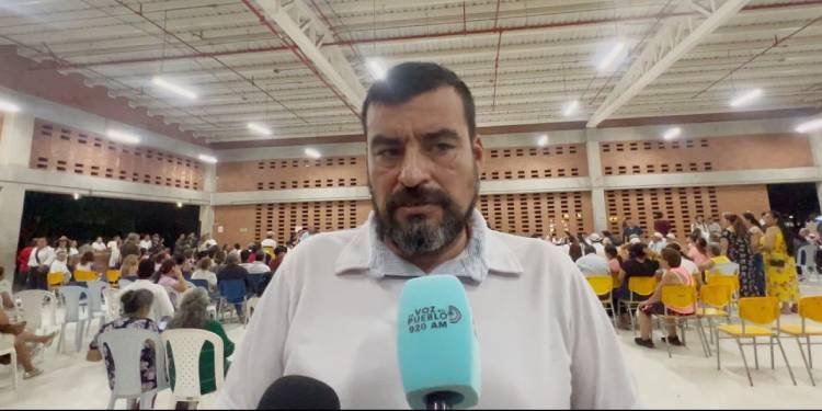 Edil de la Comuna Siete, Edwin Moreno se mostró complacido porque según le indicaron en la socialización, la obra iniciará el 27 de abril