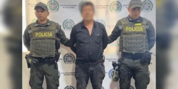 ¡No pudo huir! Lo atraparon con orden judicial por violencia intrafamiliar