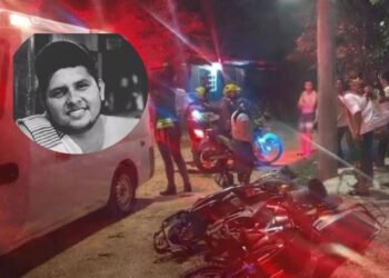 En Alvarado un motociclista se estrelló contra un poste y murió